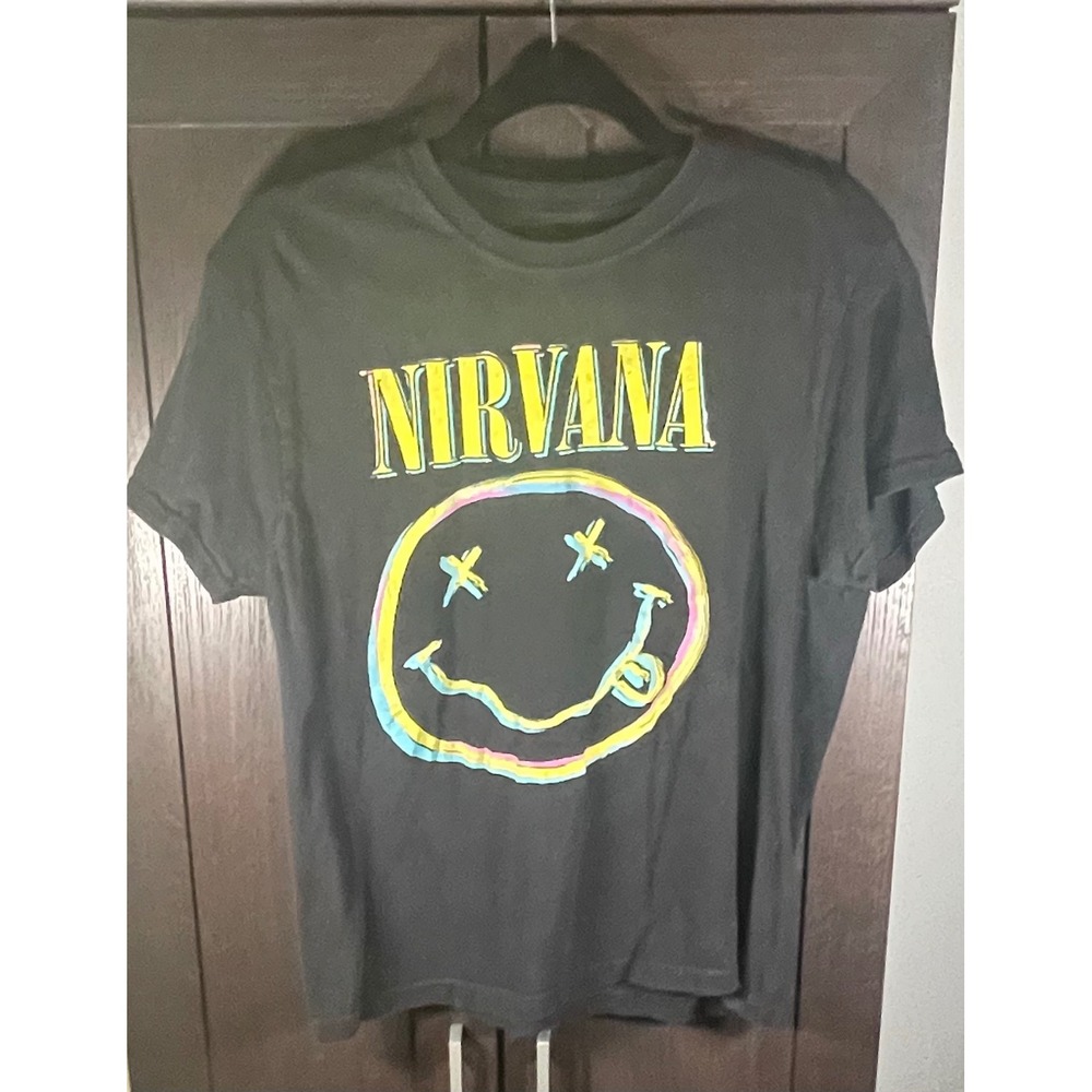 Nirvana Smiley Face Graphic T-Shirt Black Short Sleeve Band Tee Medium